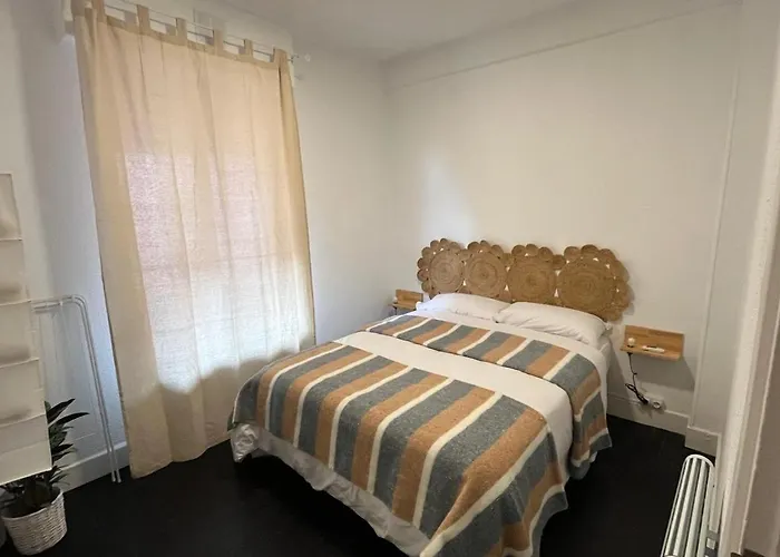 Ht Miribilla Turisticas Con Banos Compartidos Sin Ascensor Bilbao